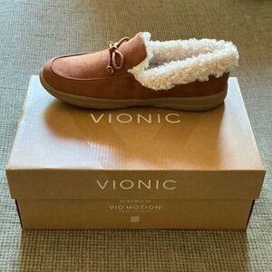 Vionic Claribel slipper 6 1/2